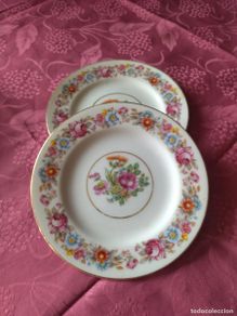 Antiques: lote de 2 platos de pan de porcelana decorada con flores, Dragon china made in japan.